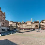 Mimosa- Loft Elegante Con Terrazza Nel Centro Di 公寓 锡耶纳