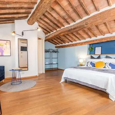Mimosa- Loft Elegante Con Terrazza Nel Centro Di Σιένα