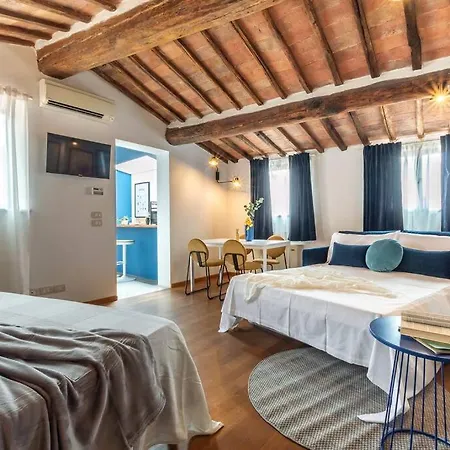 Mimosa- Loft Elegante Con Terrazza Nel Centro Di Lägenhet Siena