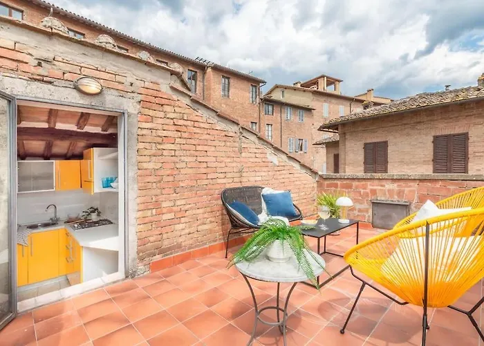 Mimosa- Loft Elegante Con Terrazza Nel Centro Di * Siena