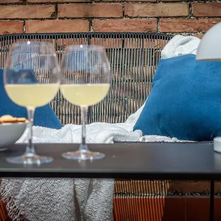 Mimosa- Loft Elegante Con Terrazza Nel Centro Di * سيينا